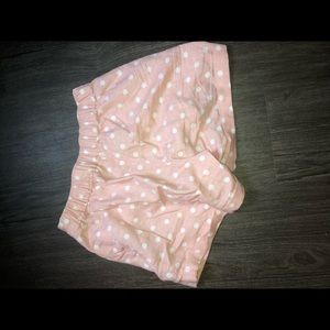 ADORABLE "mom short" shorts with polka dots